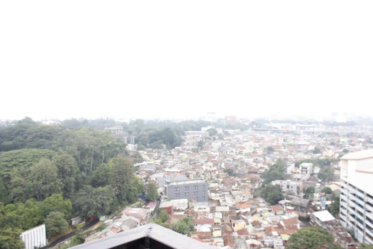 Modest 2Br Apartment At The Jarrdin Cihampelas By Travelio Bandung Ngoại thất bức ảnh